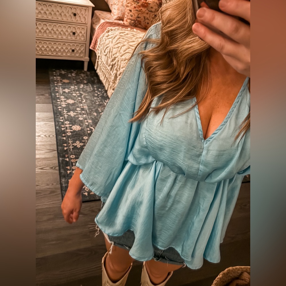 Glam Satin Kimono Blouse Baby Blue Size M